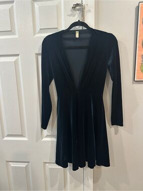 american apparel black long sleeve dress Petal and Pup Briar Long Sleeve Dress